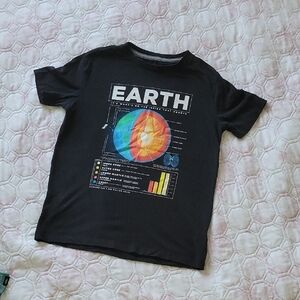 Old Navy Black Kids Tee with Multicolor Earth Graphic